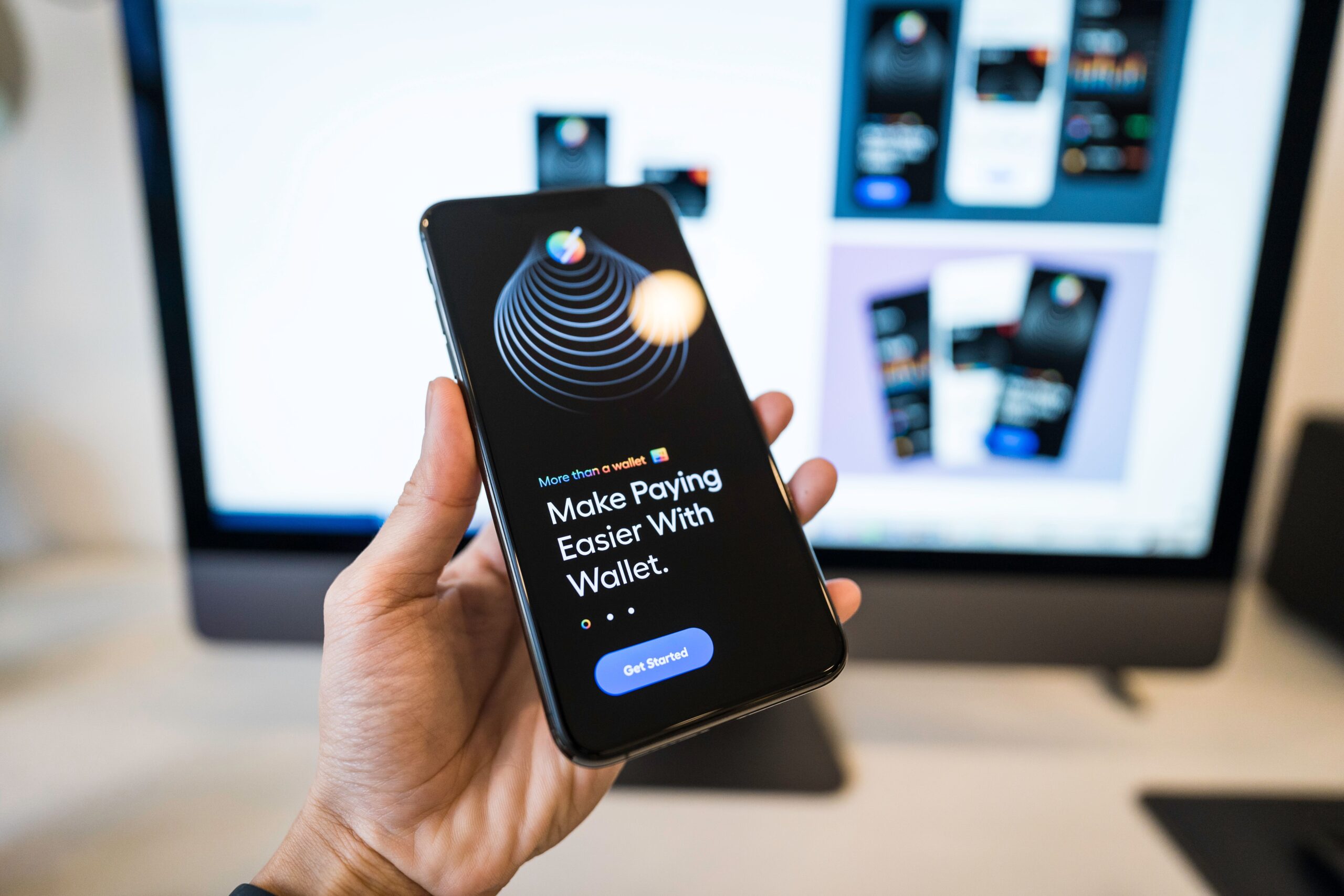 Aplikasi dompet digital di smartphone yang memakai OCR KTP e-KYC untuk onboarding nasabah
